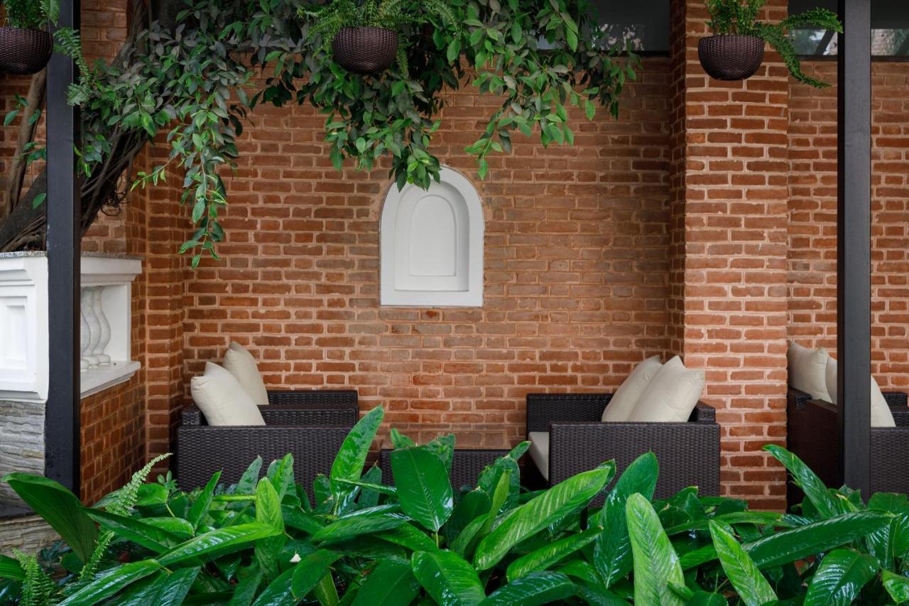 Hotel Thrive, A Tropical Courtyard Káthmándú Exteriér fotografie