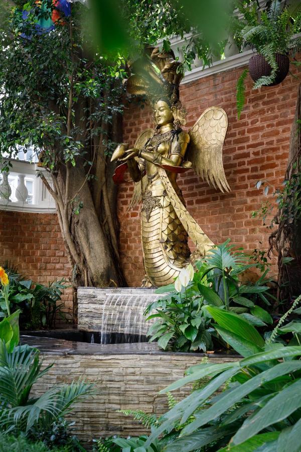 Hotel Thrive, A Tropical Courtyard Káthmándú Exteriér fotografie